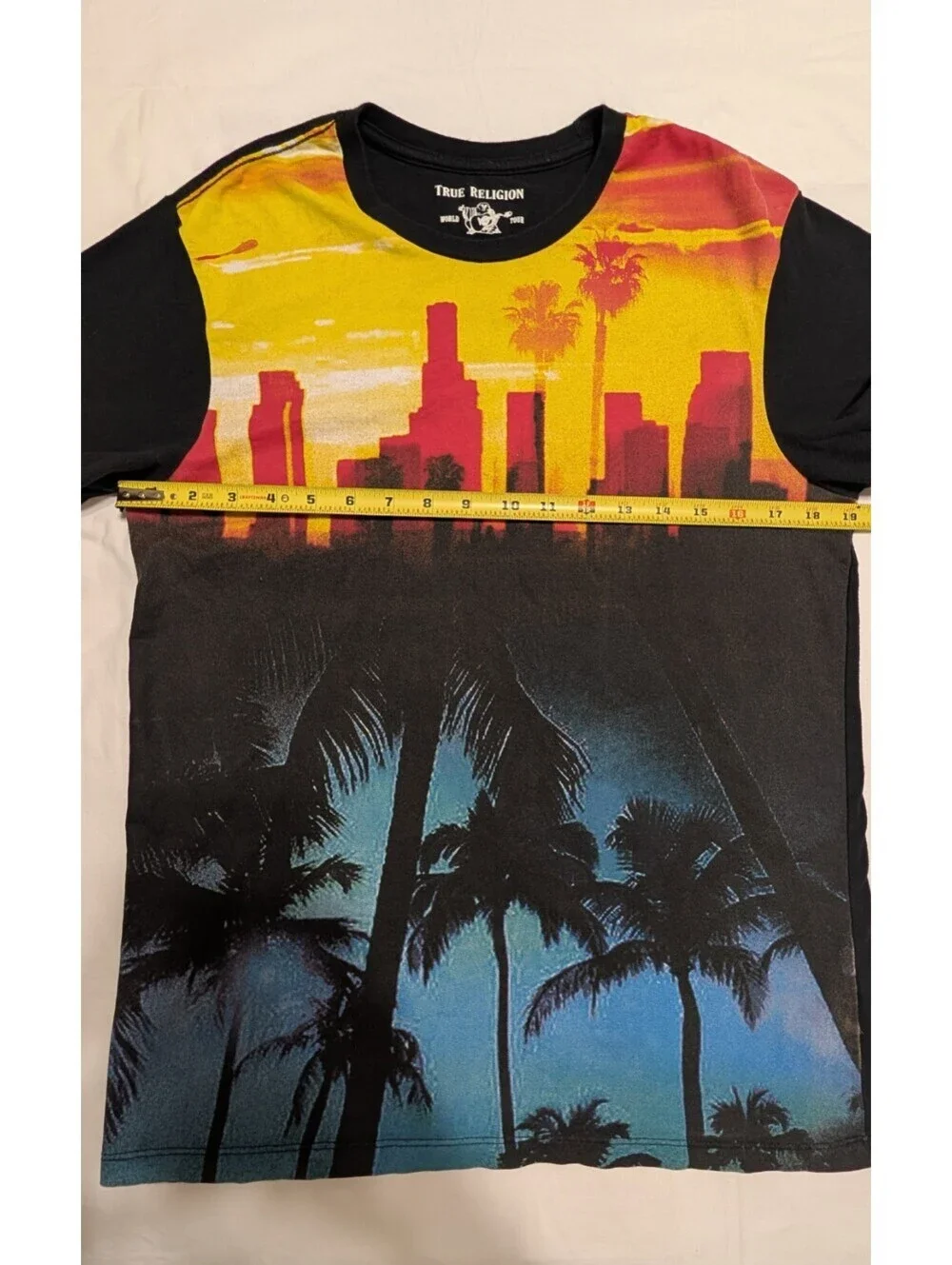 True Religion Men's Sunset City Buddha Tee Print Graphic Shirt Black S